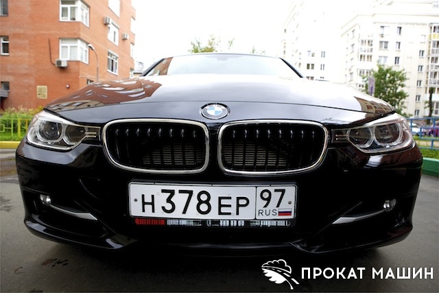 седан BMW 320i аренда Москва